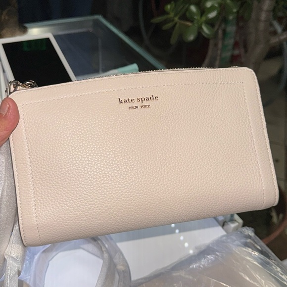 Kate spade authentic - Picture 1 of 4